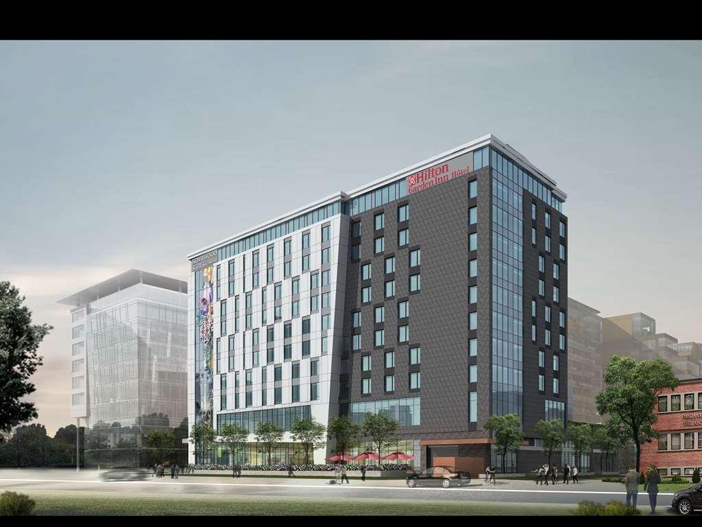 Hilton Garden Inn Montreal Midtown, Quebec, Canada エクステリア 写真