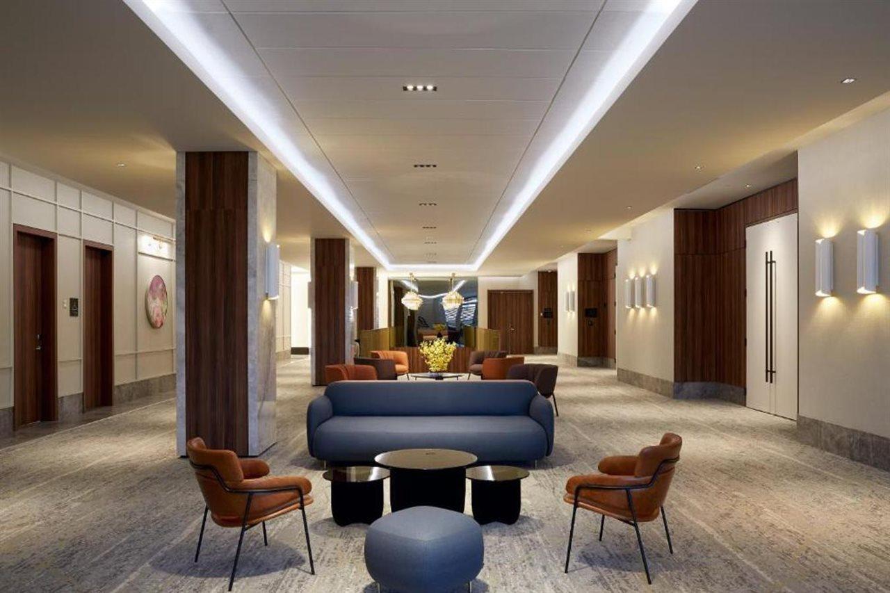 Hilton Garden Inn Montreal Midtown, Quebec, Canada エクステリア 写真